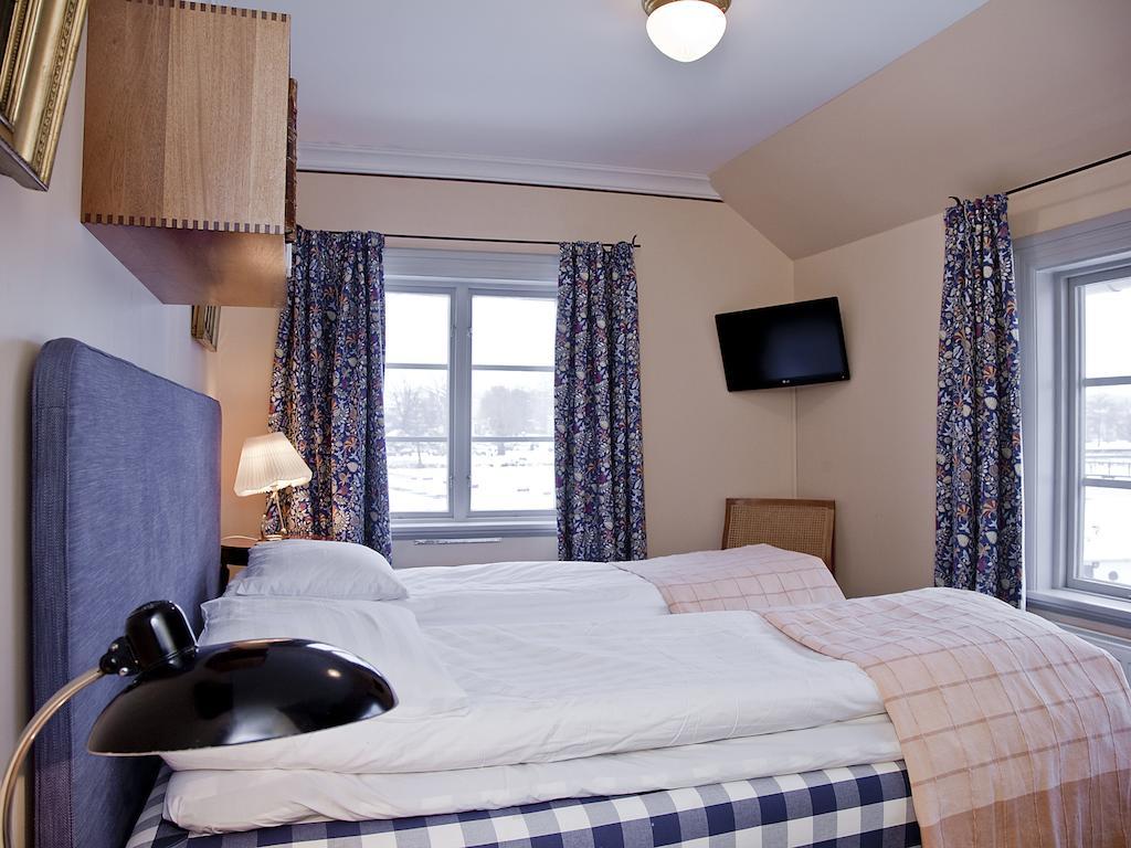 Lilla Hotellet Bed & Breakfast Strangnas Ruang foto